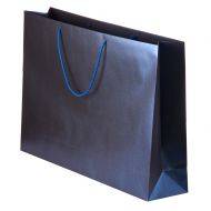 Žėrintis juodas popierinis maišelis virvelinėmis rankenėlėmis 56+13x39cm