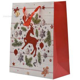 Popierinis dovanų maišelis juostelės rankenėlėmis, 26+12x32cm, elniai, eglės šakos, kalėdiniai papuošimai baltame fone